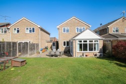 Shefford Crescent, Wokingham, Berkshire
