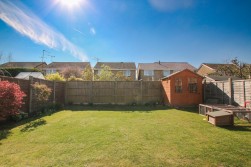 Shefford Crescent, Wokingham, Berkshire