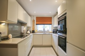 Chestnut Avenue, Wokingham, Berkshire