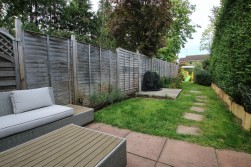 London Road, Wokingham, Berkshire