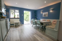 London Road, Wokingham, Berkshire