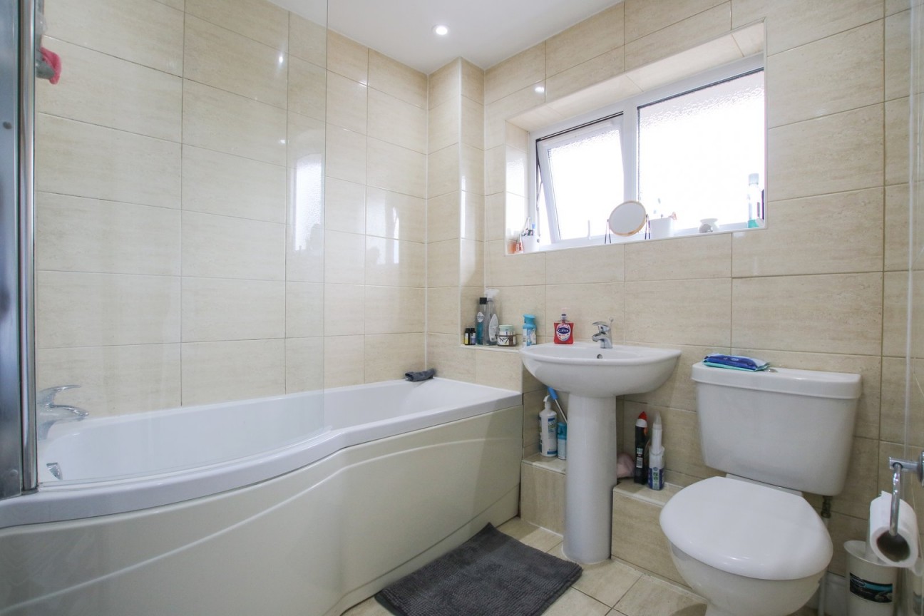 Agincourt Close, Wokingham, Berkshire