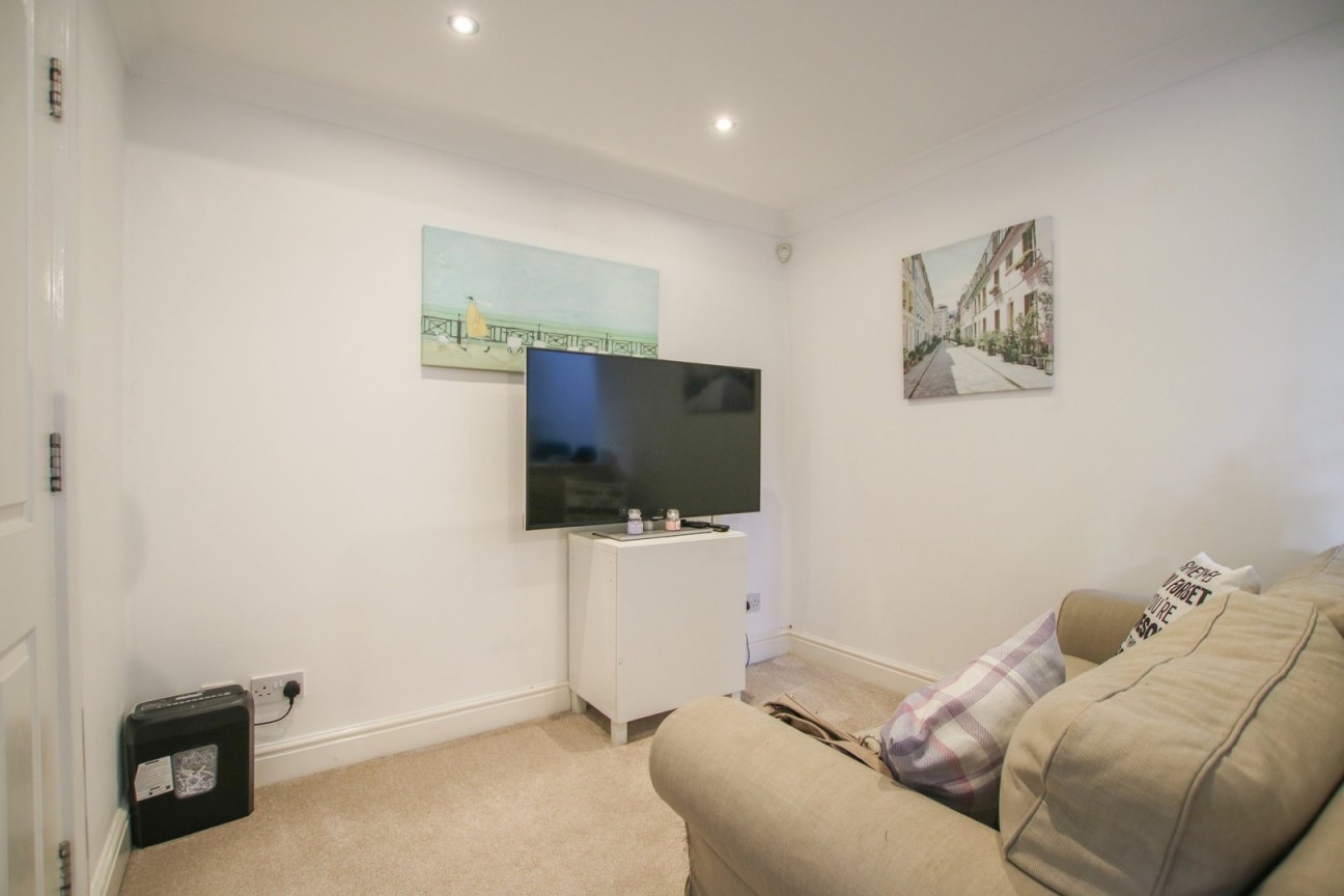 Agincourt Close, Wokingham, Berkshire