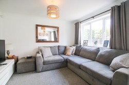 Agincourt Close, Wokingham, Berkshire
