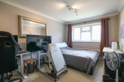 Agincourt Close, Wokingham, Berkshire