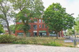 Elms Walk, Wokingham, Berkshire