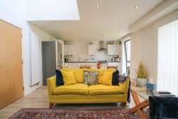 Elms Walk, Wokingham, Berkshire