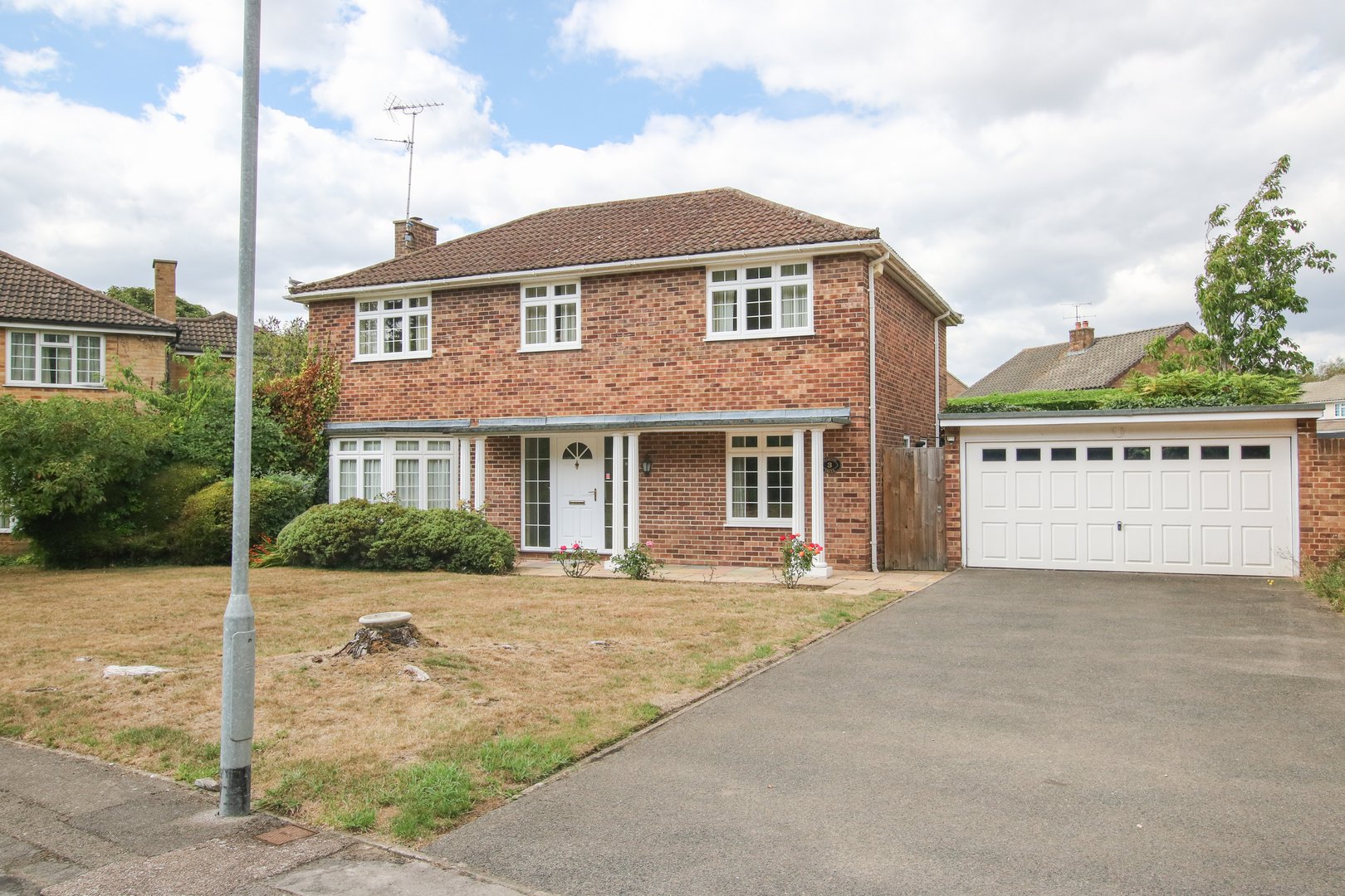 Martins Drive, Wokingham, Berkshire