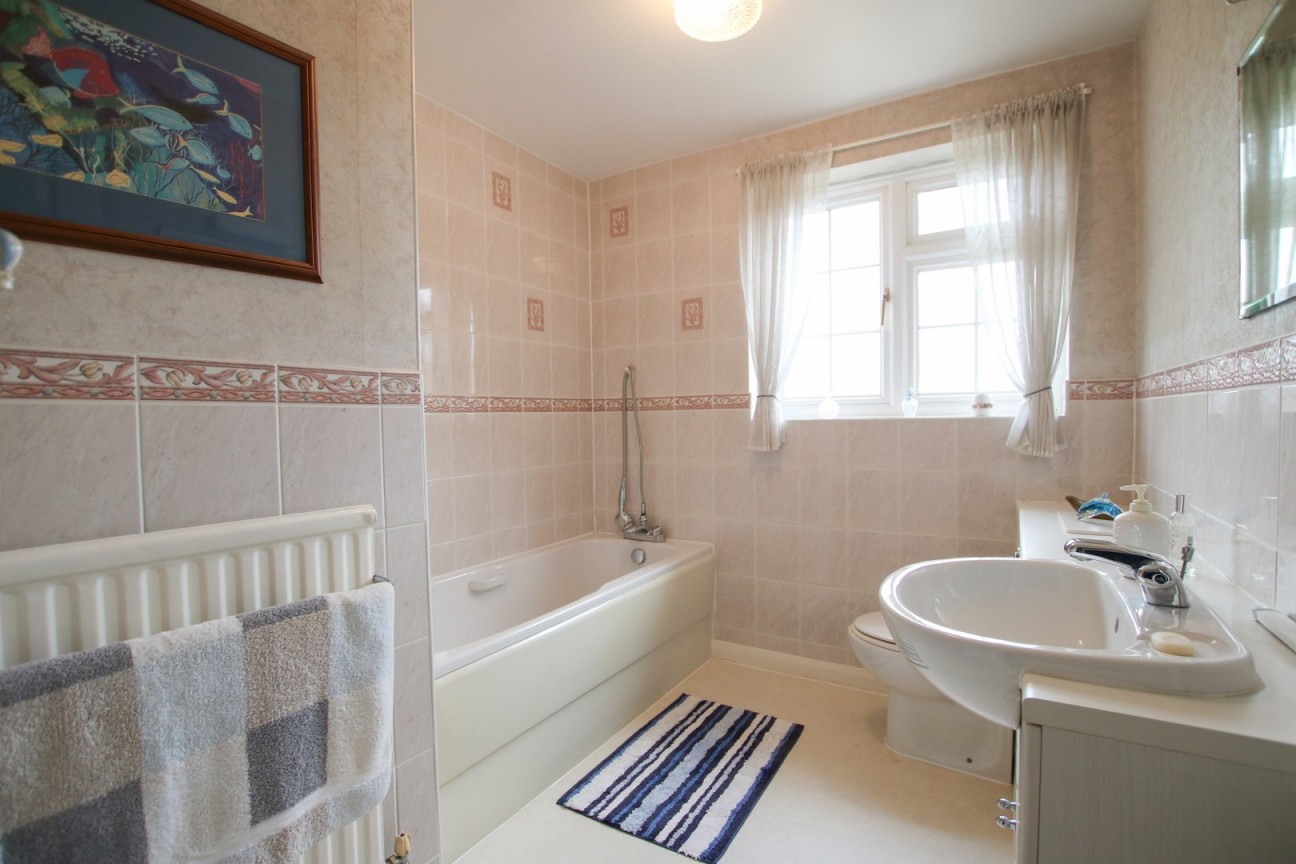 Martins Drive, Wokingham, Berkshire