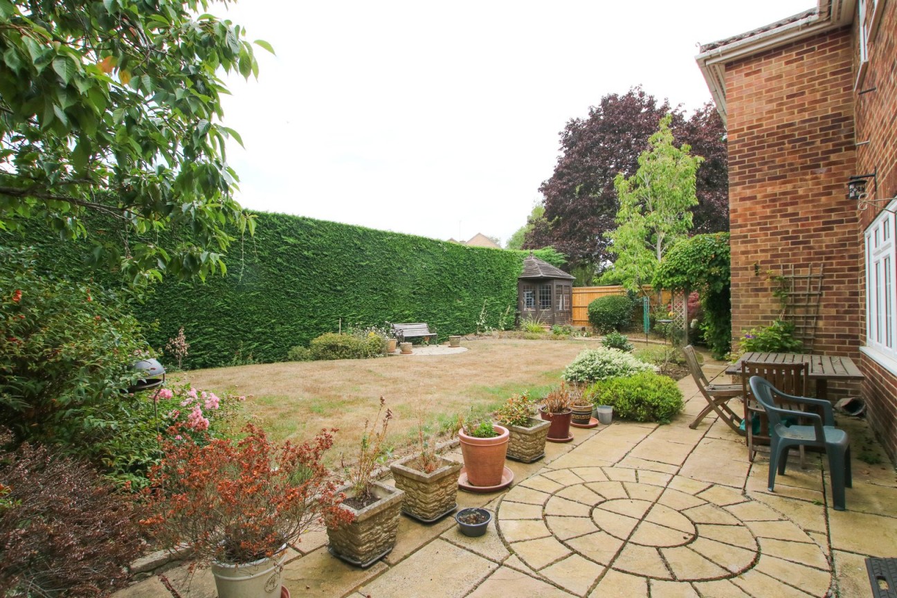 Martins Drive, Wokingham, Berkshire