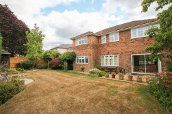 Martins Drive, Wokingham, Berkshire