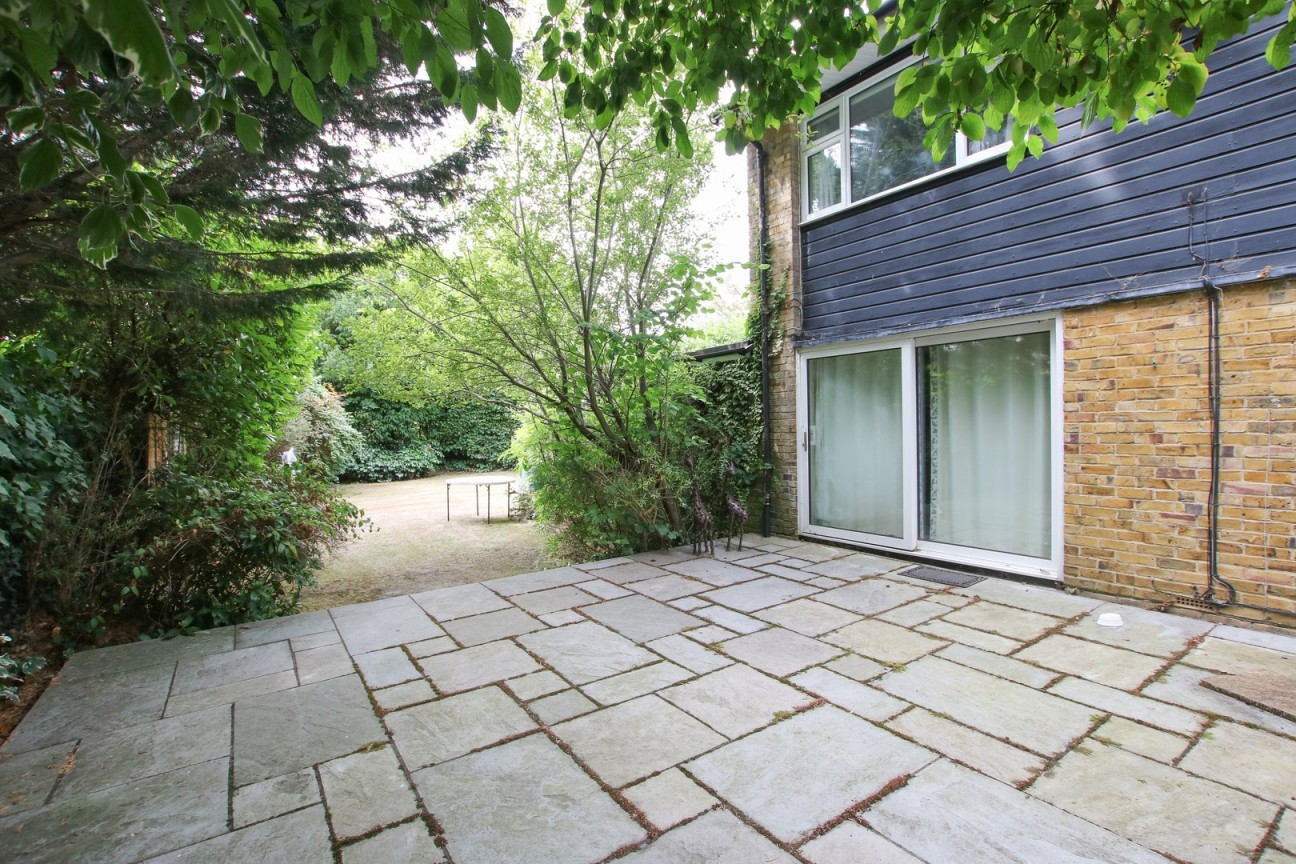 Eastheath Gardens, Wokingham, Berkshire