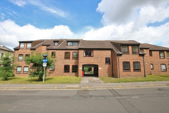 Sharonelle Court, Wokingham, Berkshire