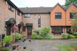 Thorne Close, Crowthorne, Berkshire