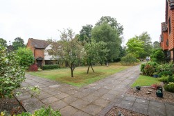 Thorne Close, Crowthorne, Berkshire