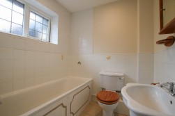 Thorne Close, Crowthorne, Berkshire