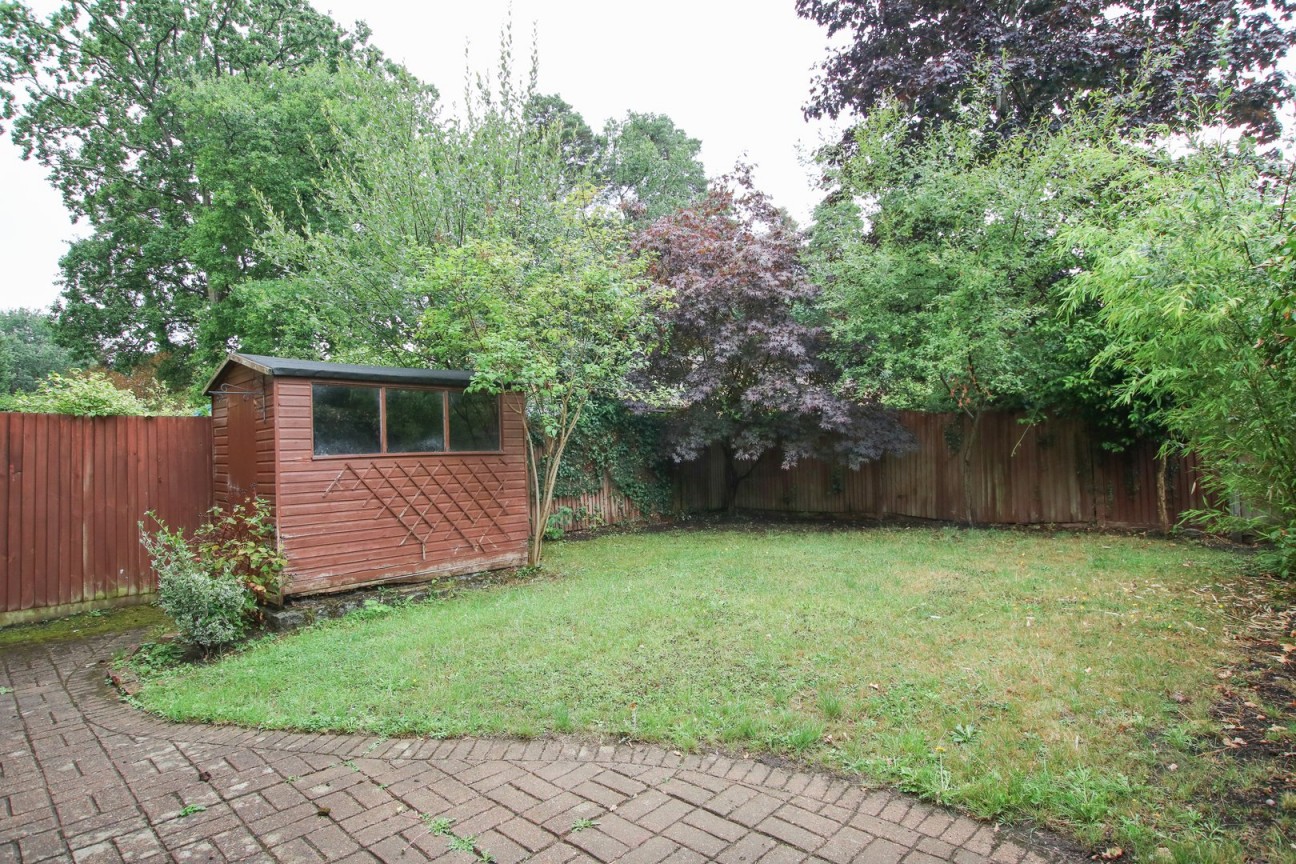 Thorne Close, Crowthorne, Berkshire