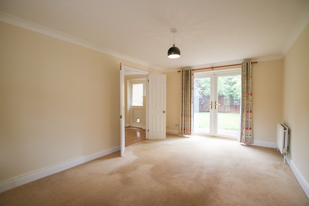 Thorne Close, Crowthorne, Berkshire