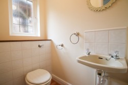 Thorne Close, Crowthorne, Berkshire