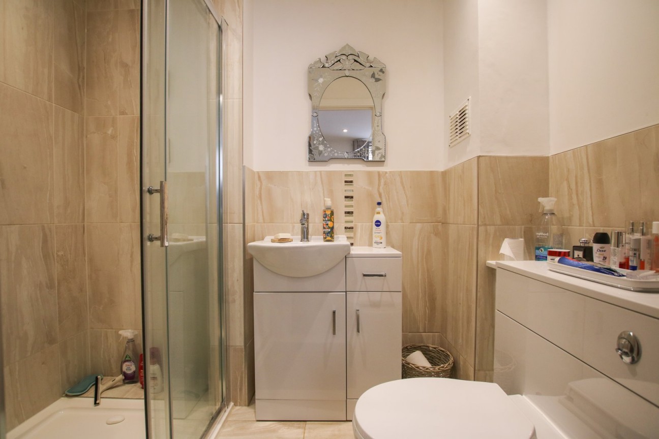 London Road, Wokingham, Berkshire