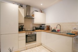 London Road, Wokingham, Berkshire