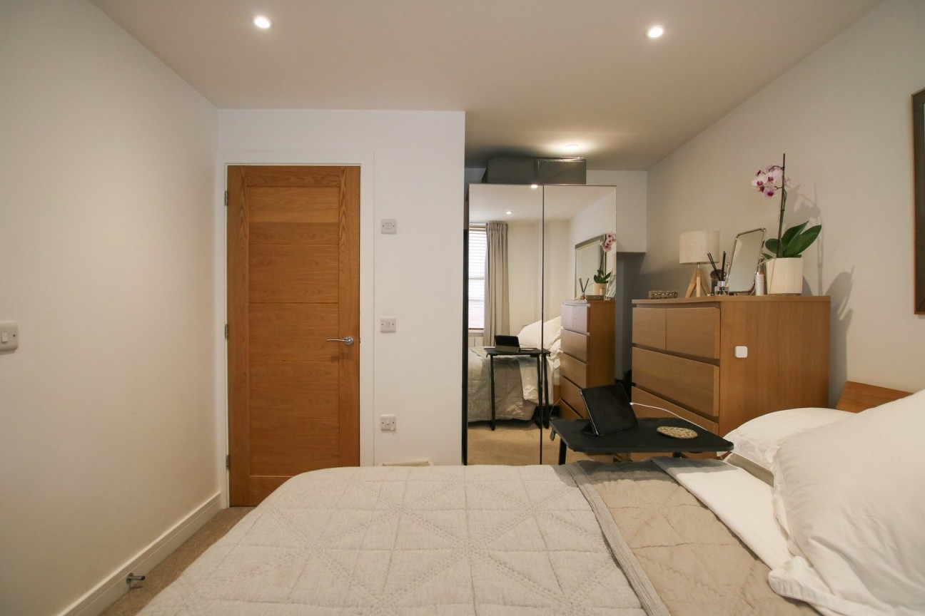 London Road, Wokingham, Berkshire