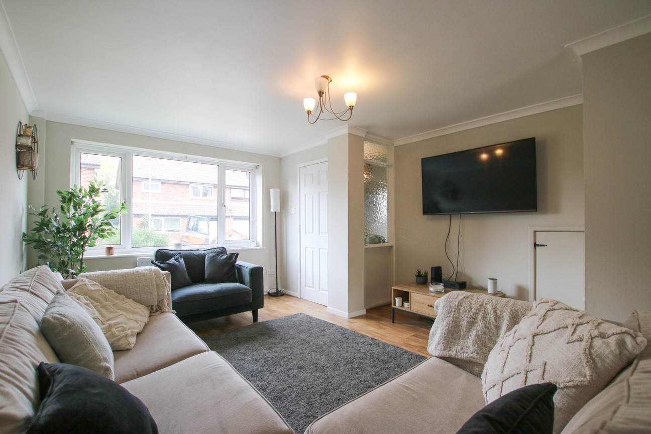 Dieppe Close, Wokingham, Berkshire