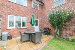 Dieppe Close, Wokingham, Berkshire