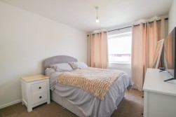 Dieppe Close, Wokingham, Berkshire