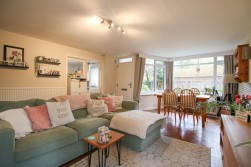 Linkway, Crowthorne, Berkshire