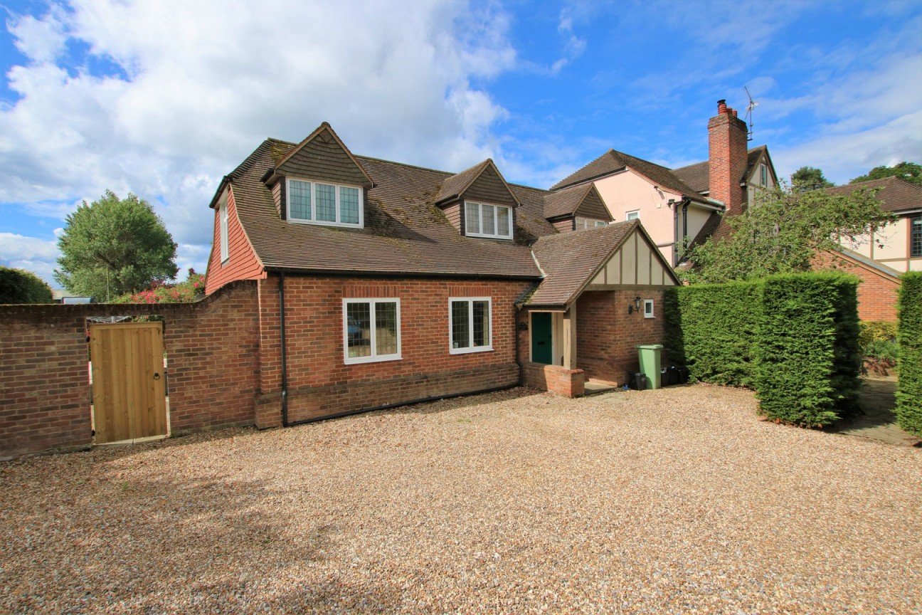 Waterloo Road, Wokingham, Berkshire