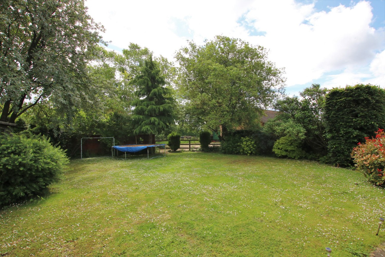 Waterloo Road, Wokingham, Berkshire