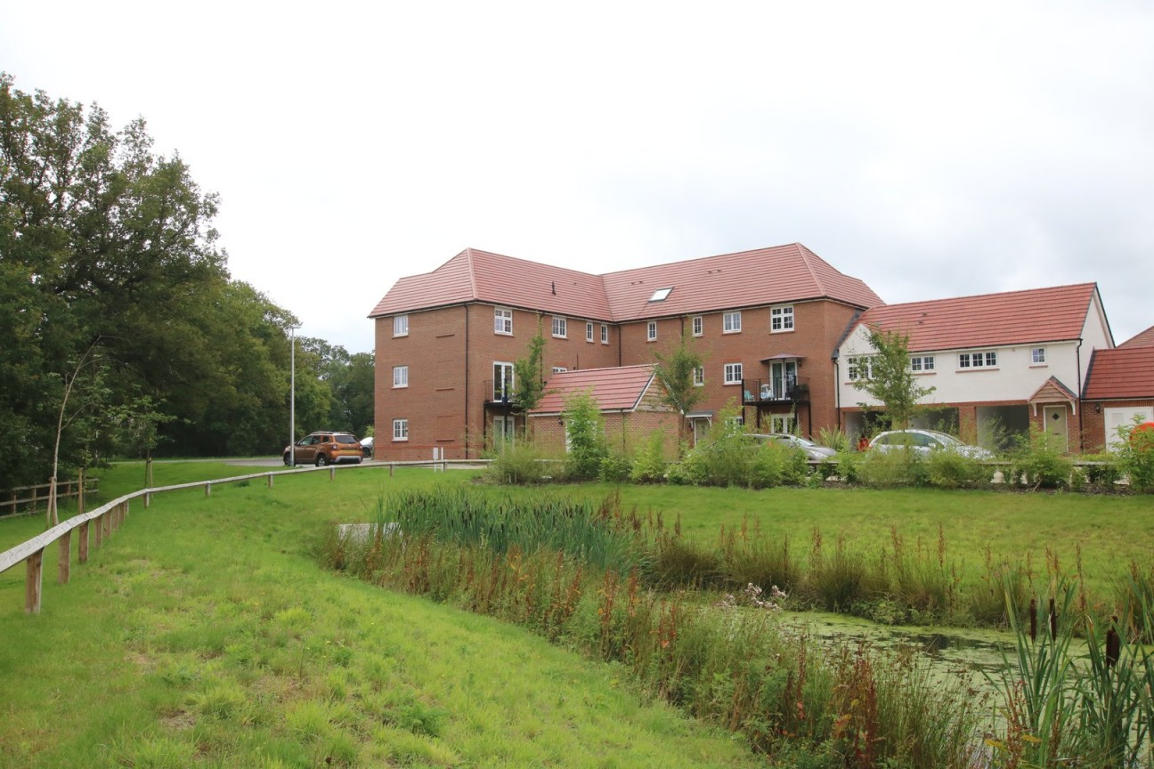 Austen Grove, Arborfield Green, Reading, Berkshire