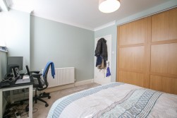 London Road, Wokingham, Berkshire