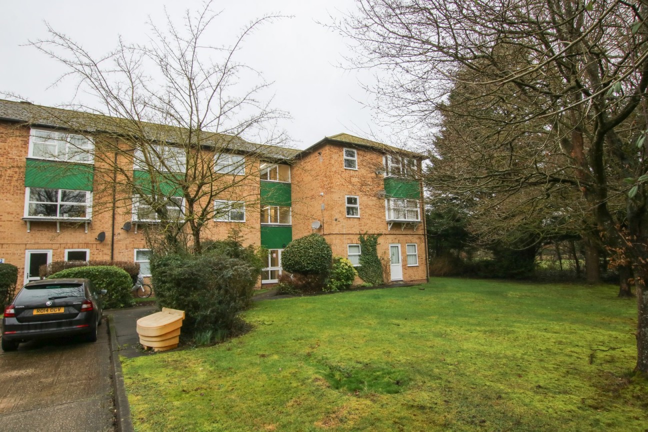 Emmview Close, Wokingham, Berkshire