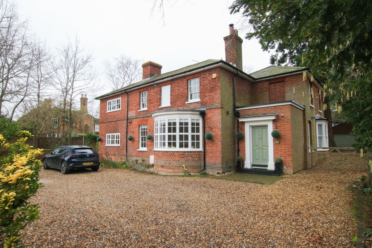 Milton Road, Wokingham, Berkshire