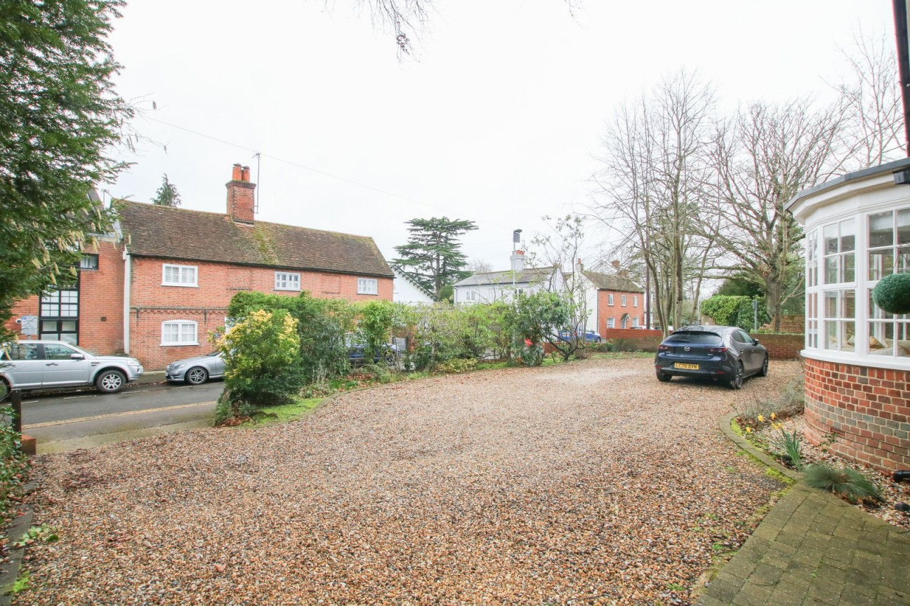 Milton Road, Wokingham, Berkshire