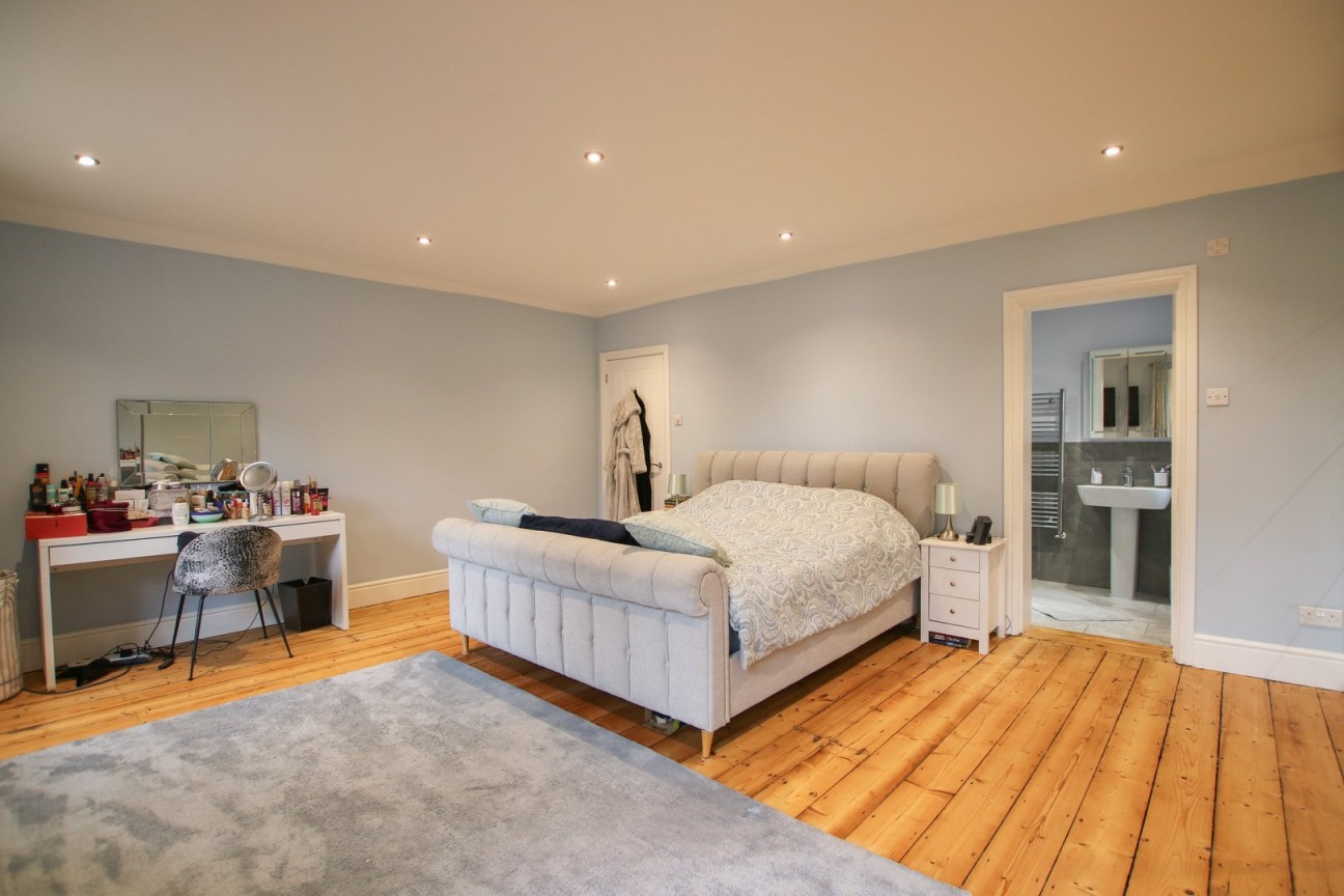 Milton Road, Wokingham, Berkshire