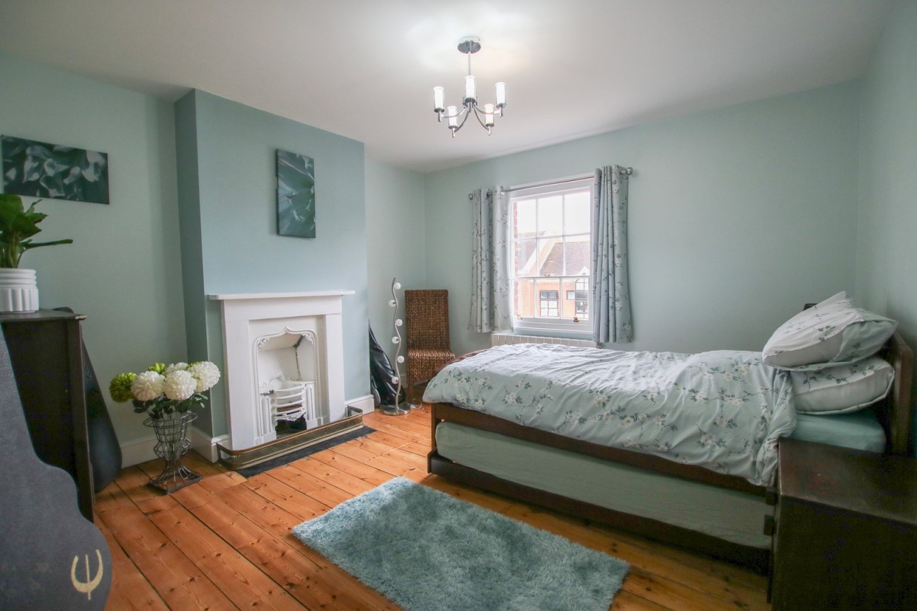 Milton Road, Wokingham, Berkshire