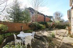 Clare Avenue, Wokingham, Berkshire