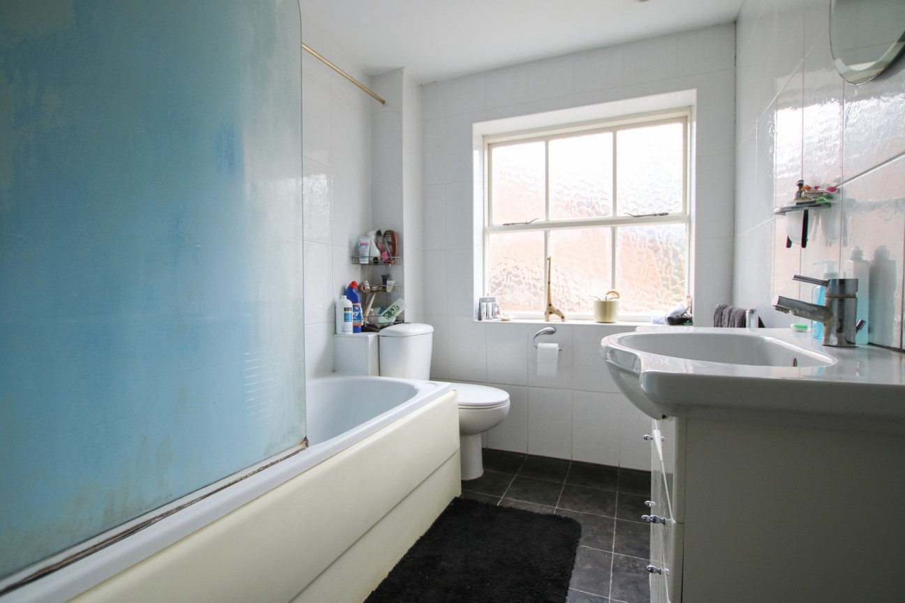 Walnut Close, Wokingham, Berkshire