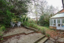 Walnut Close, Wokingham, Berkshire