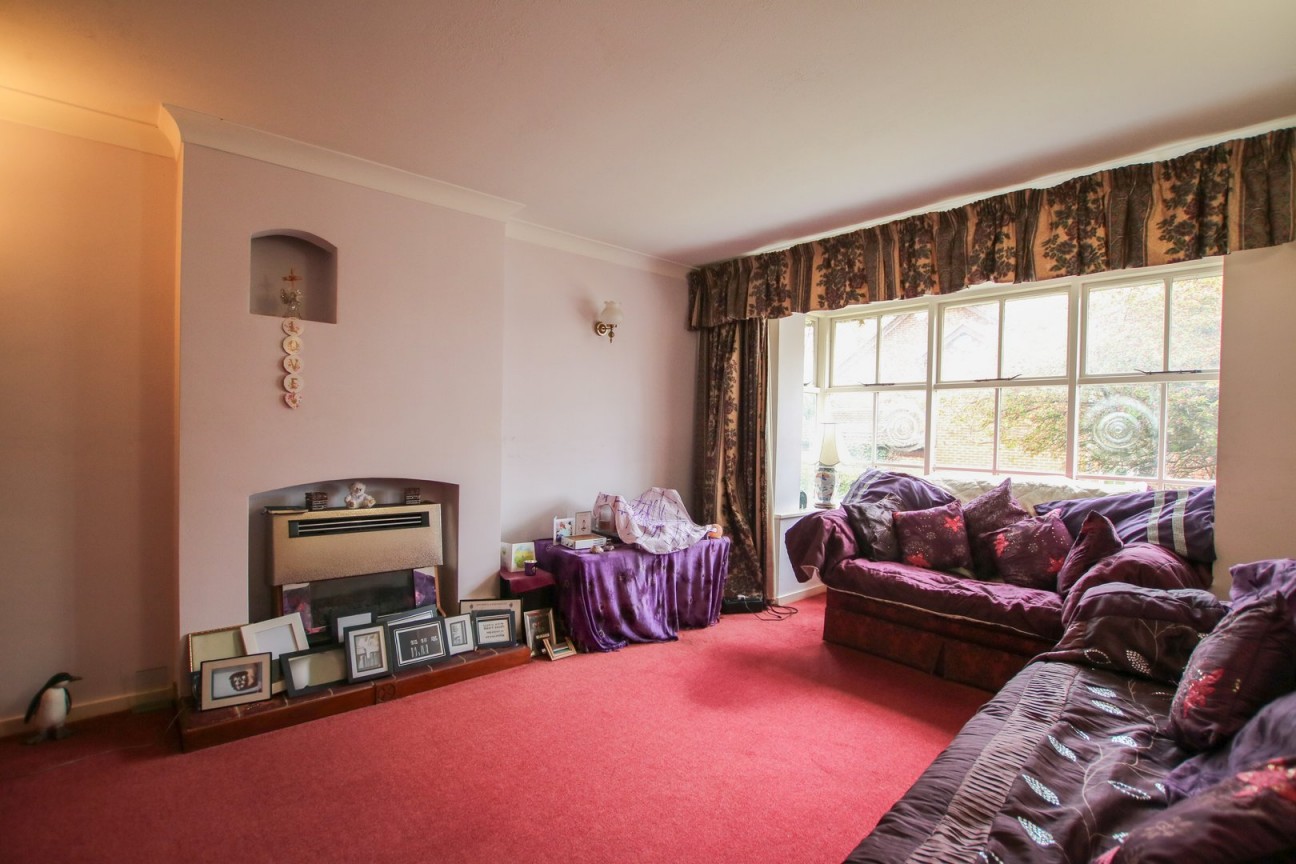 Walnut Close, Wokingham, Berkshire