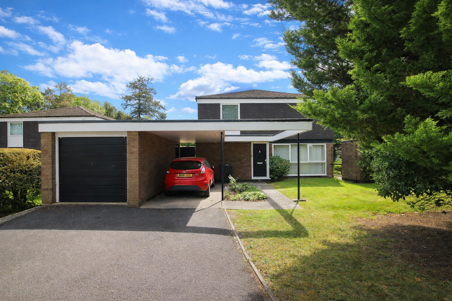 Barkhart Gardens, Wokingham, Berkshire