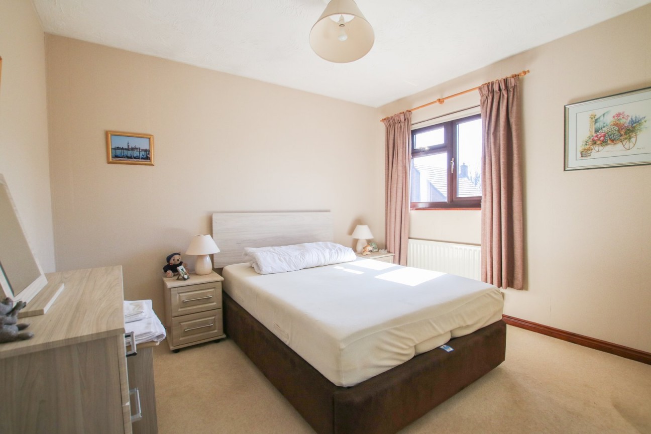 Bishops Drive, Wokingham, Berkshire