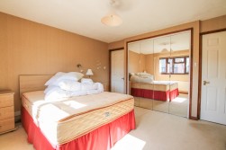 Bishops Drive, Wokingham, Berkshire