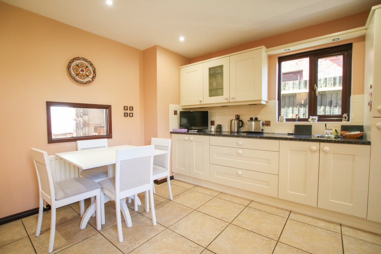 Bishops Drive, Wokingham, Berkshire