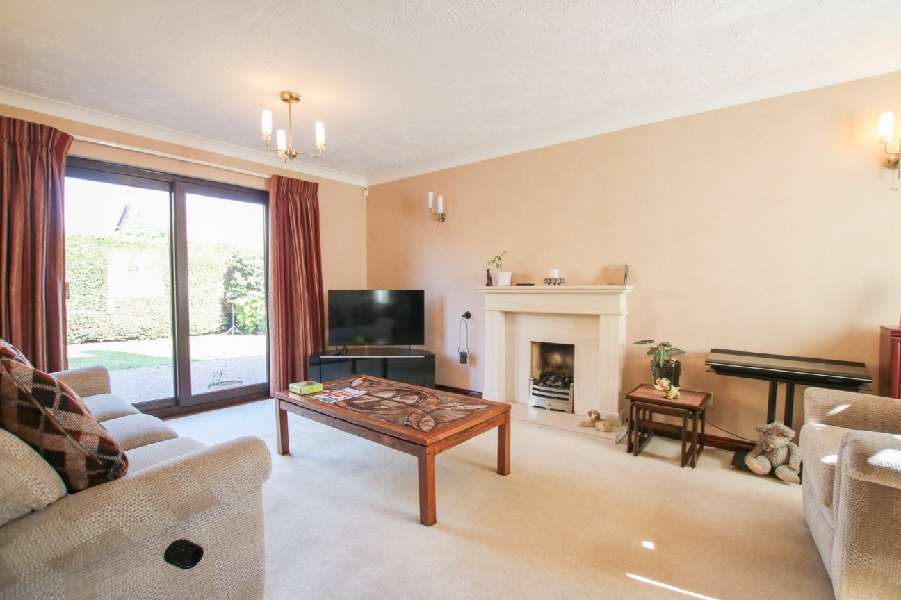 Bishops Drive, Wokingham, Berkshire