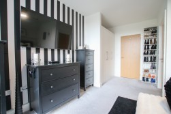 Elms Walk, Wokingham, Berkshire