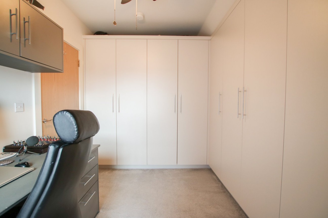 Elms Walk, Wokingham, Berkshire